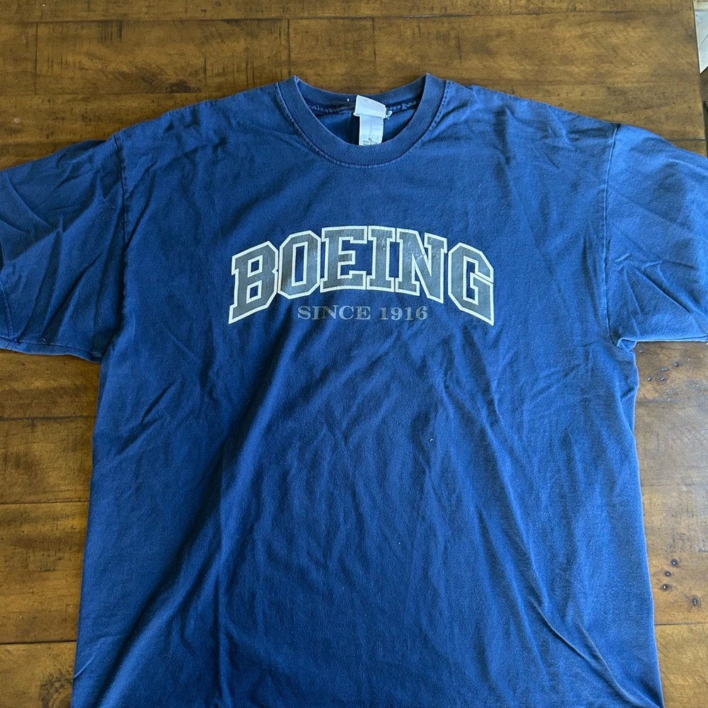 boeing t-shirt